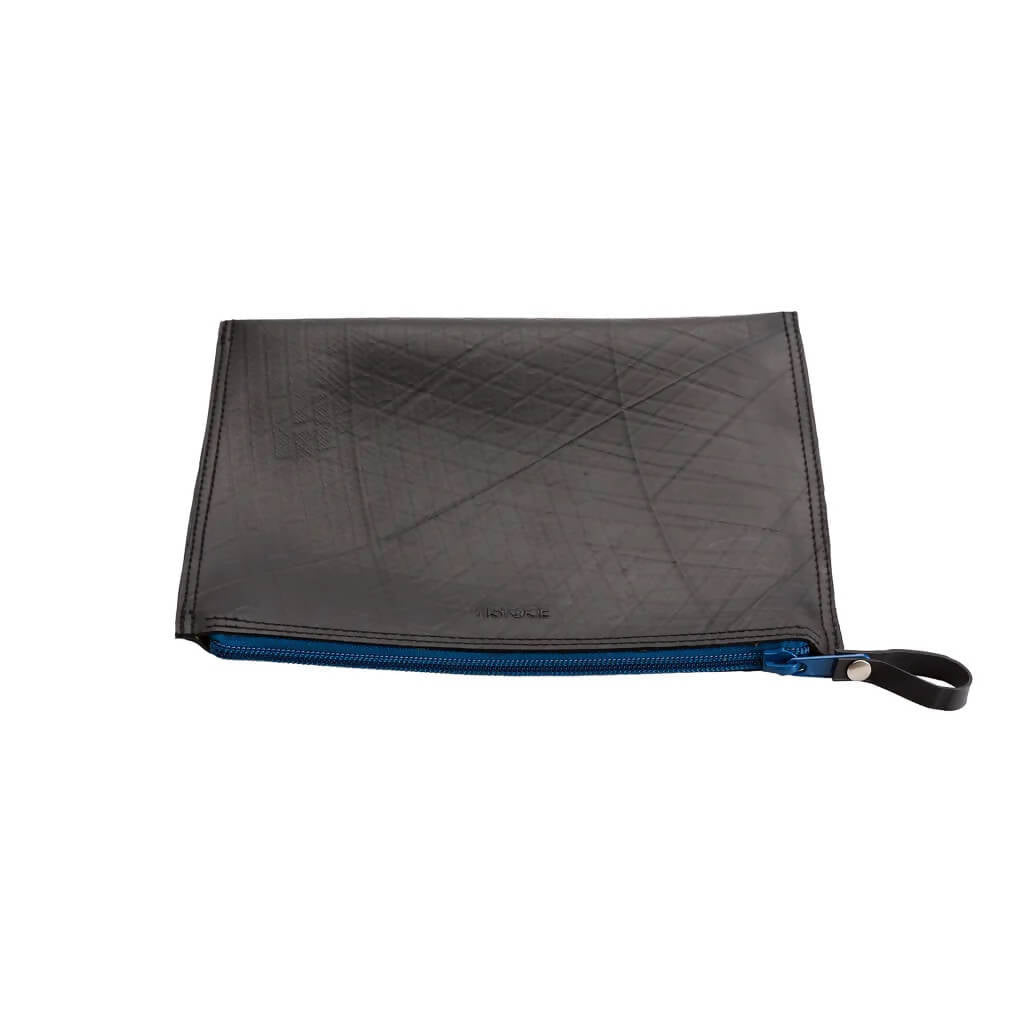 Lewis Essential Medium Flat Vegan Pouch